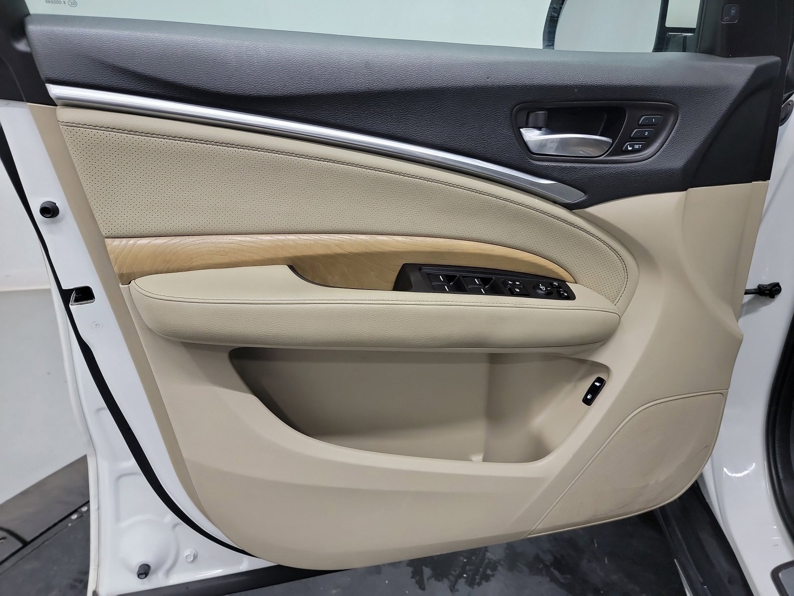 Used 2019 Acura MDX SH-AWD w/ Technology Package image 13