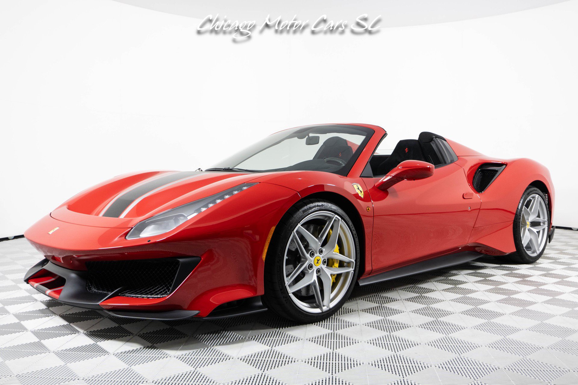 Used 2020 Ferrari 488 Pista Spider RWD image 2