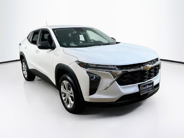 Used 2025 Chevrolet Trax LS