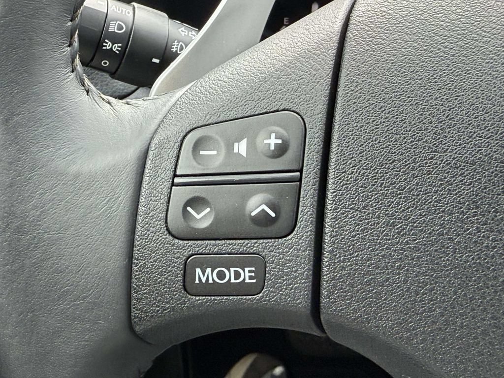 Used 2010 Lexus IS 350C RWD image 23