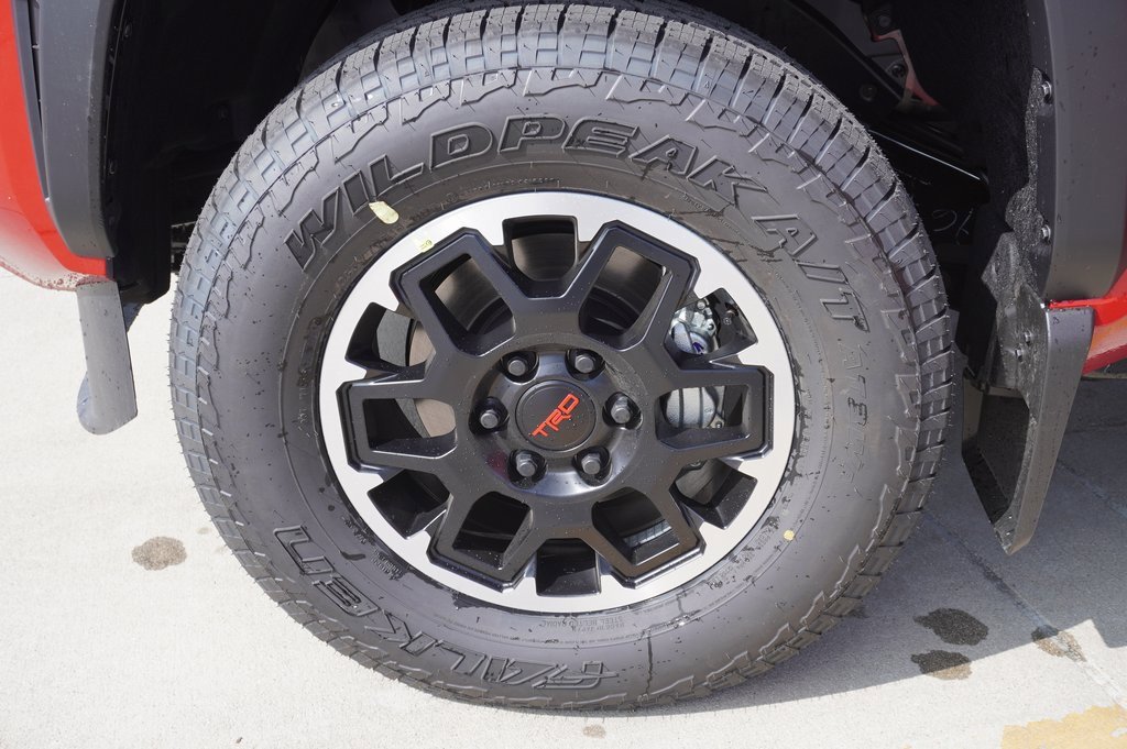 New 2025 Toyota Tacoma TRD Off-Road image 15