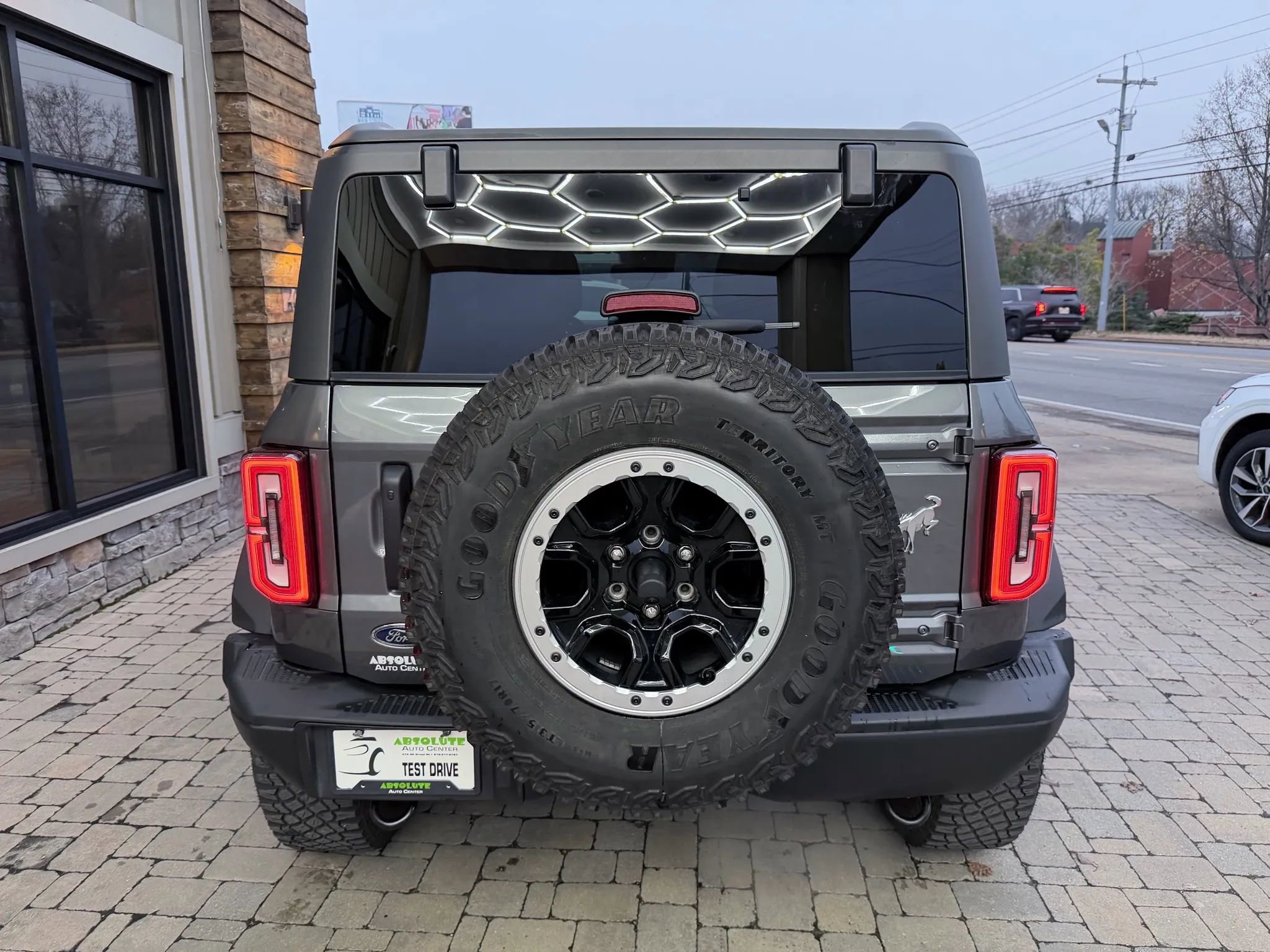 Used 2022 Ford Bronco Badlands image 54