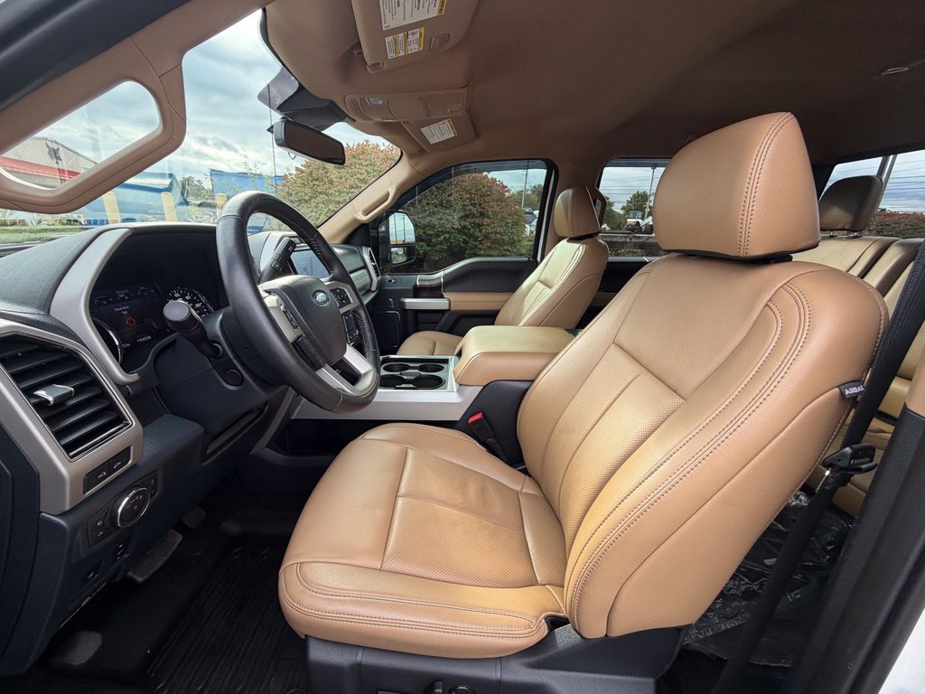 Used 2022 Ford F250 Lariat w/ Lariat Ultimate Package AWD/4WD image 2