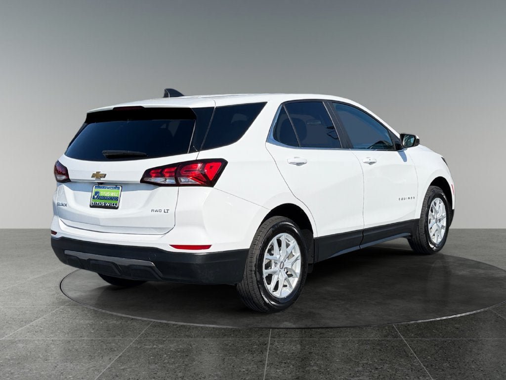 Used 2023 Chevrolet Equinox LT AWD/4WD image 10