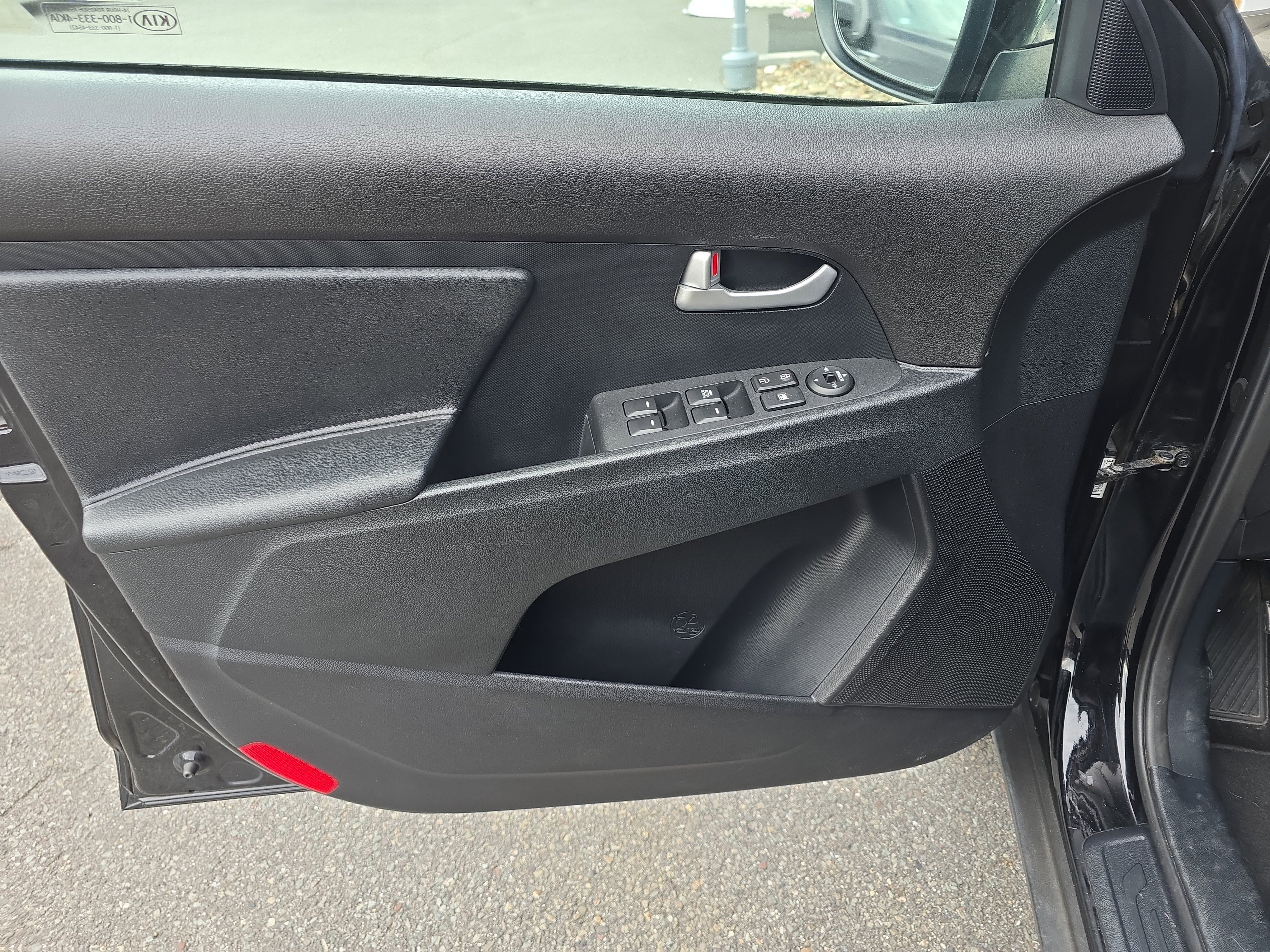 Used 2015 Kia Sportage LX AWD/4WD image 10
