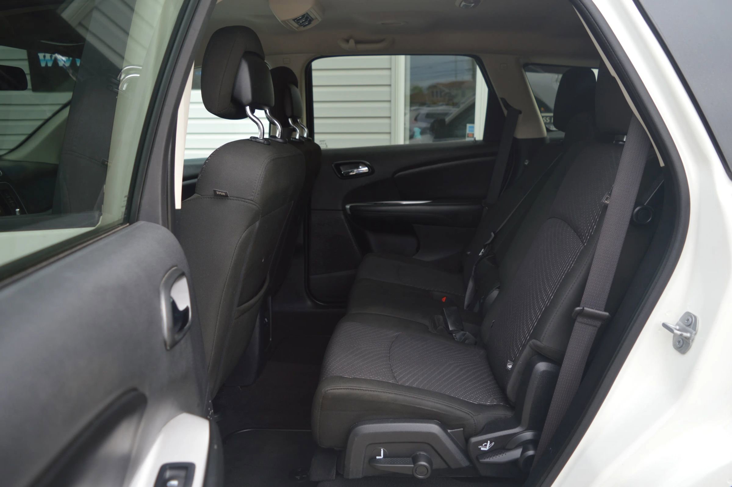 Used 2019 Dodge Journey SE w/ Connectivity Group FWD image 13