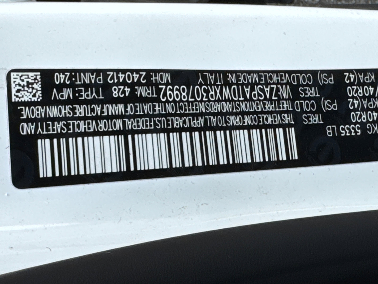 Used 2024 Alfa Romeo Stelvio Ti image 39