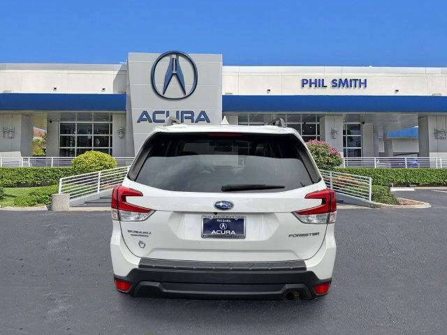 Used 2021 Subaru Forester Premium AWD/4WD image 6