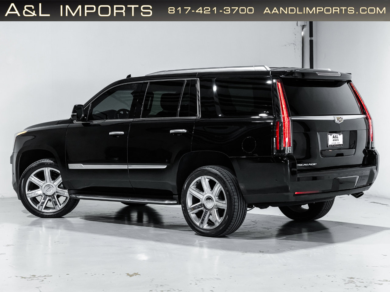 Used 2019 Cadillac Escalade Luxury AWD/4WD image 8