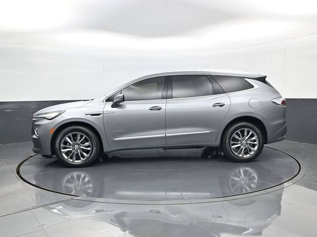 Used 2024 Buick Enclave Avenir w/ Avenir Technology Package image 8