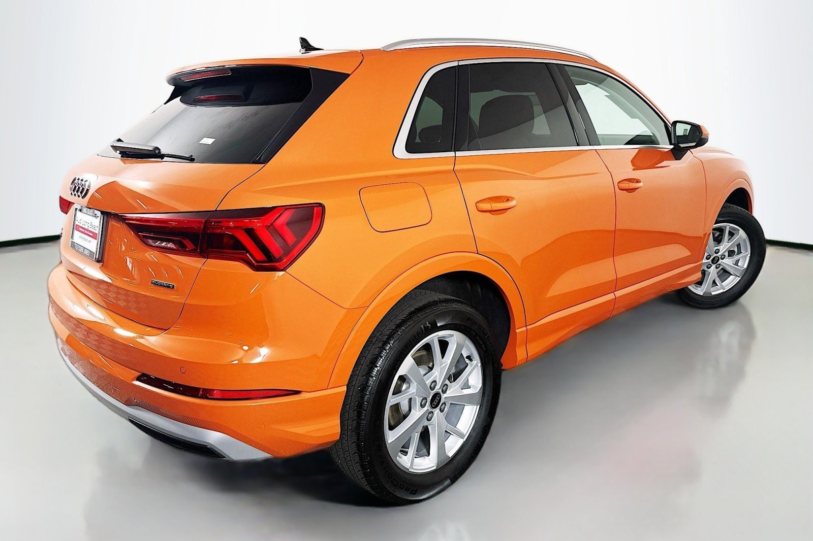 Used 2024 Audi Q3 2.0T Premium w/ Convenience Package AWD/4WD image 14