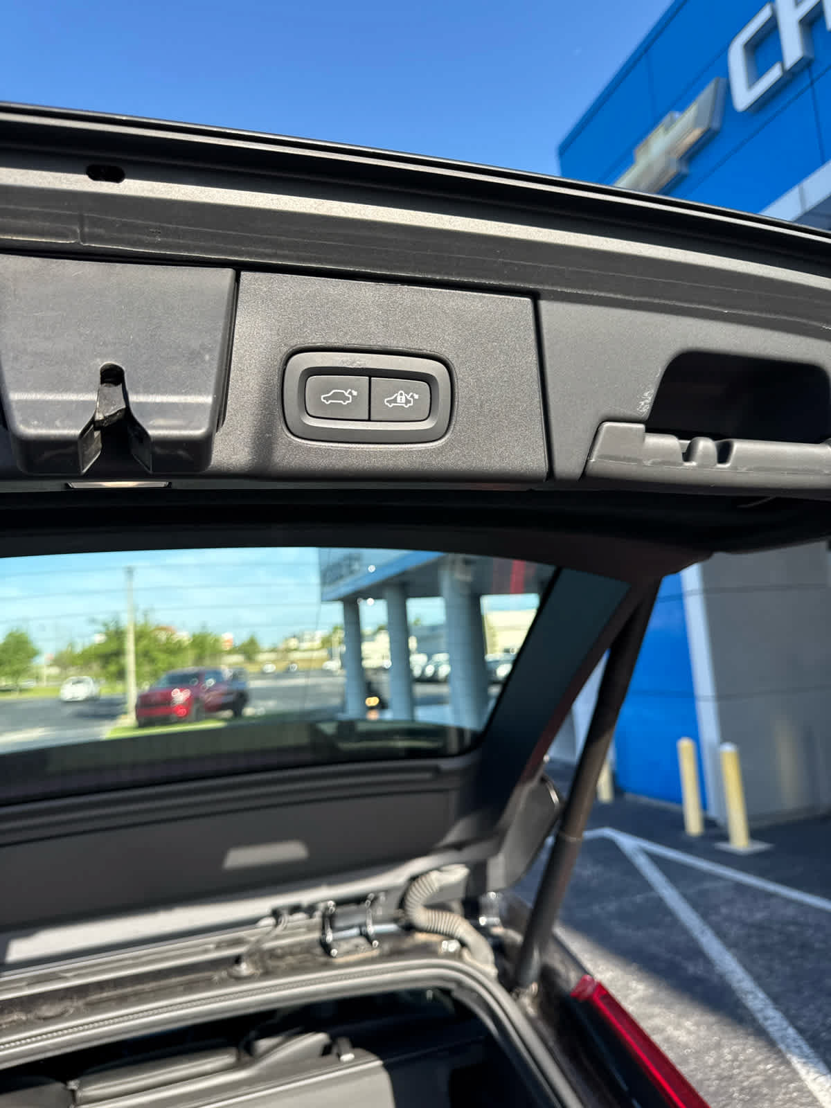 Used 2019 Volvo V90 T5 R-Design w/ Advanced Package FWD image 10