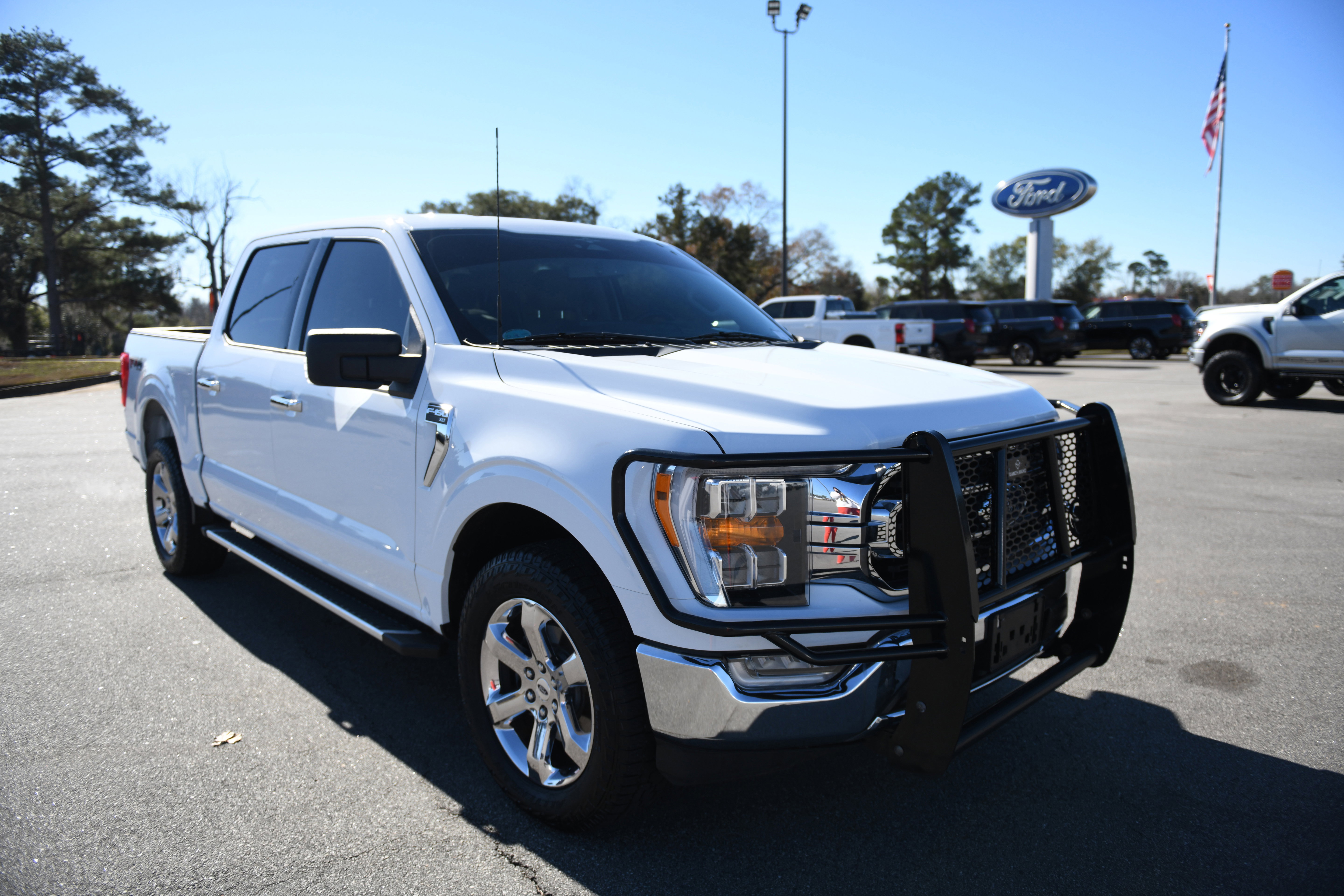 Used 2023 Ford F150 XLT w/ Equipment Group 302A High image 5