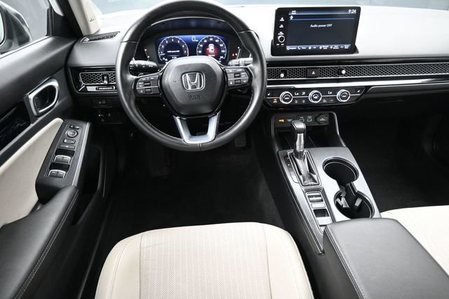 Used 2023 Honda Civic Touring image 9