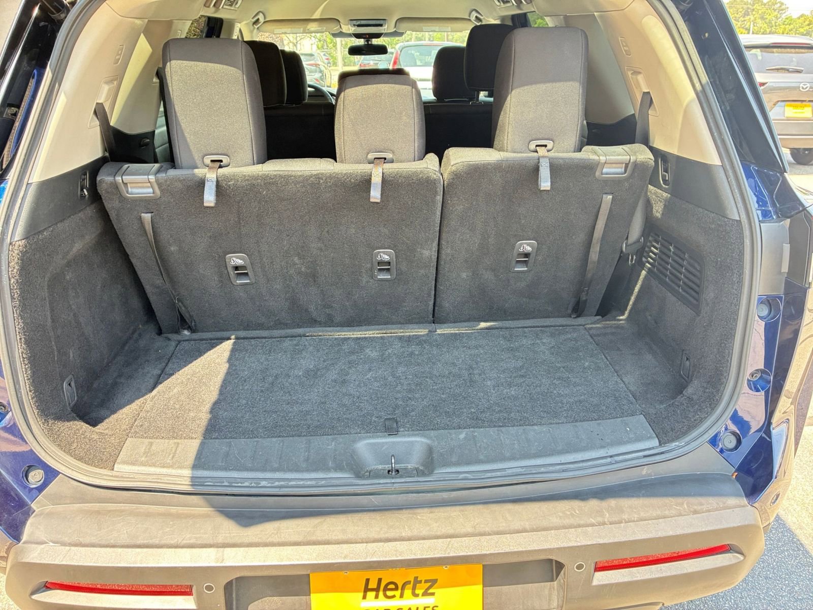 Used 2025 Nissan Pathfinder SV AWD/4WD image 39