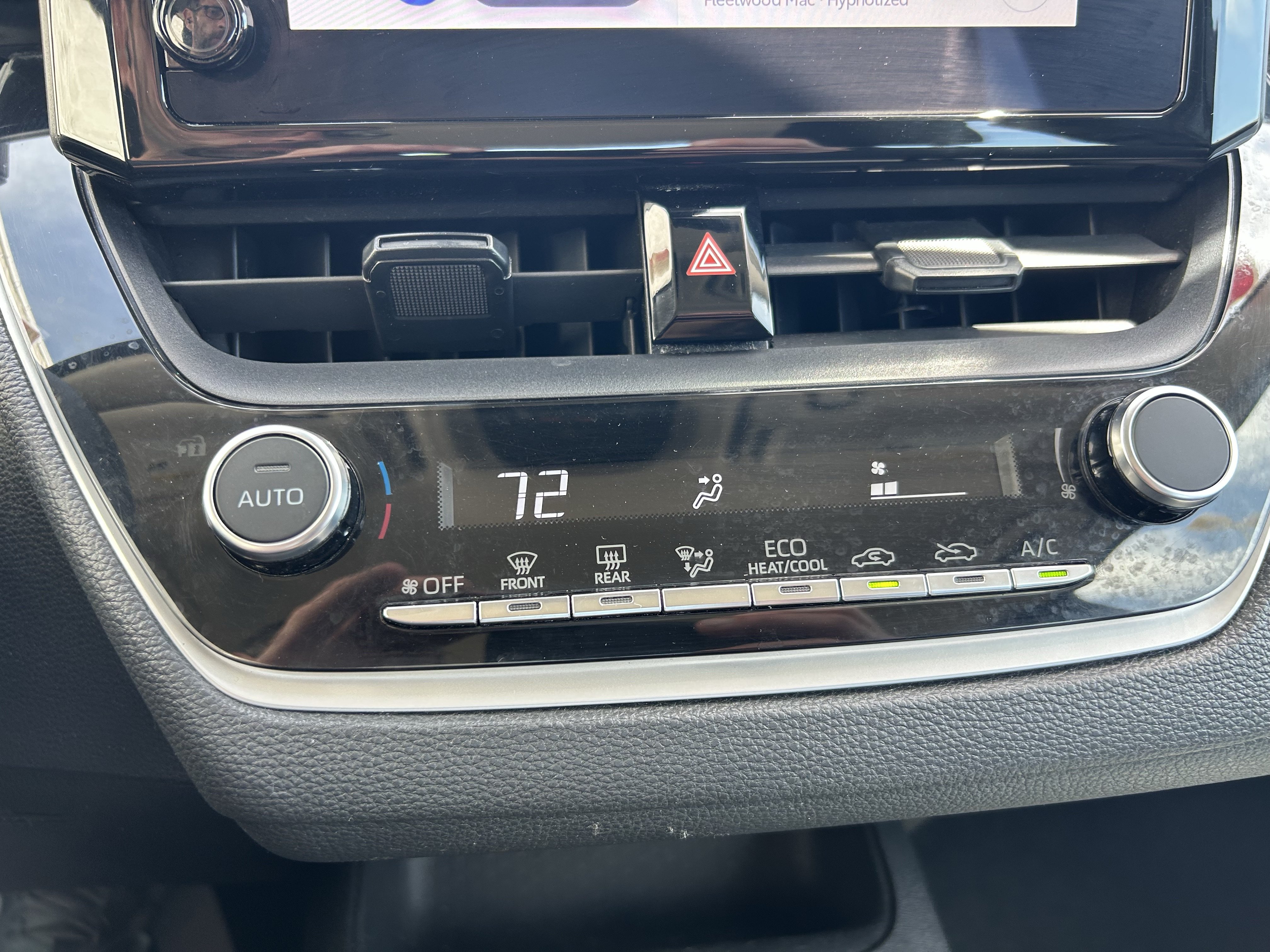 Certified 2023 Toyota Corolla LE FWD image 28