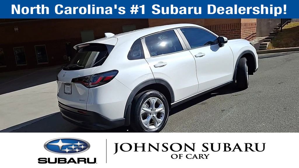 Used 2023 Honda HR-V LX image 9