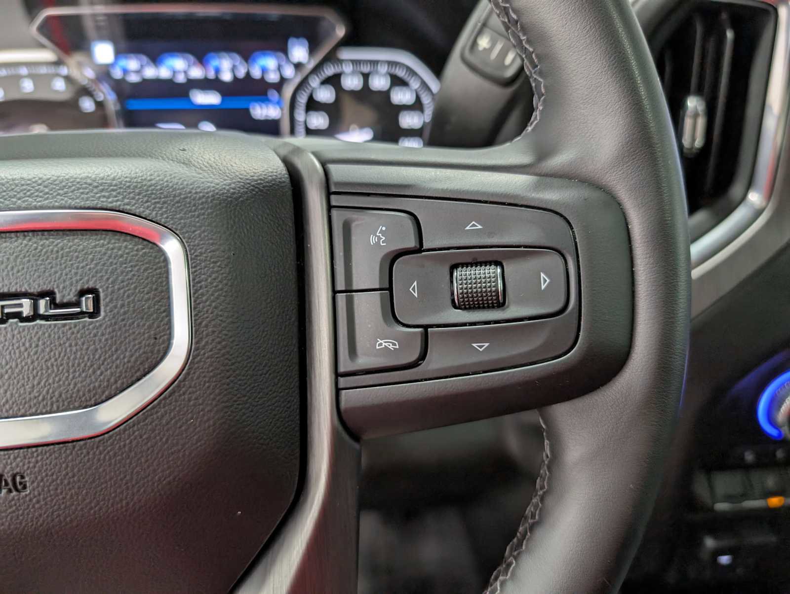 Used 2023 GMC Sierra 2500 Denali w/ Denali Ultimate Package image 36