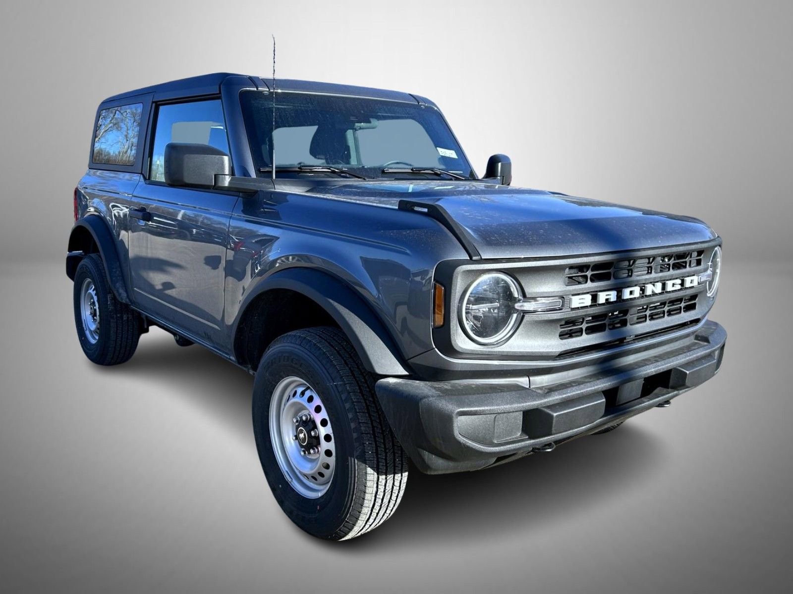 New 2025 Ford Bronco Base image 3