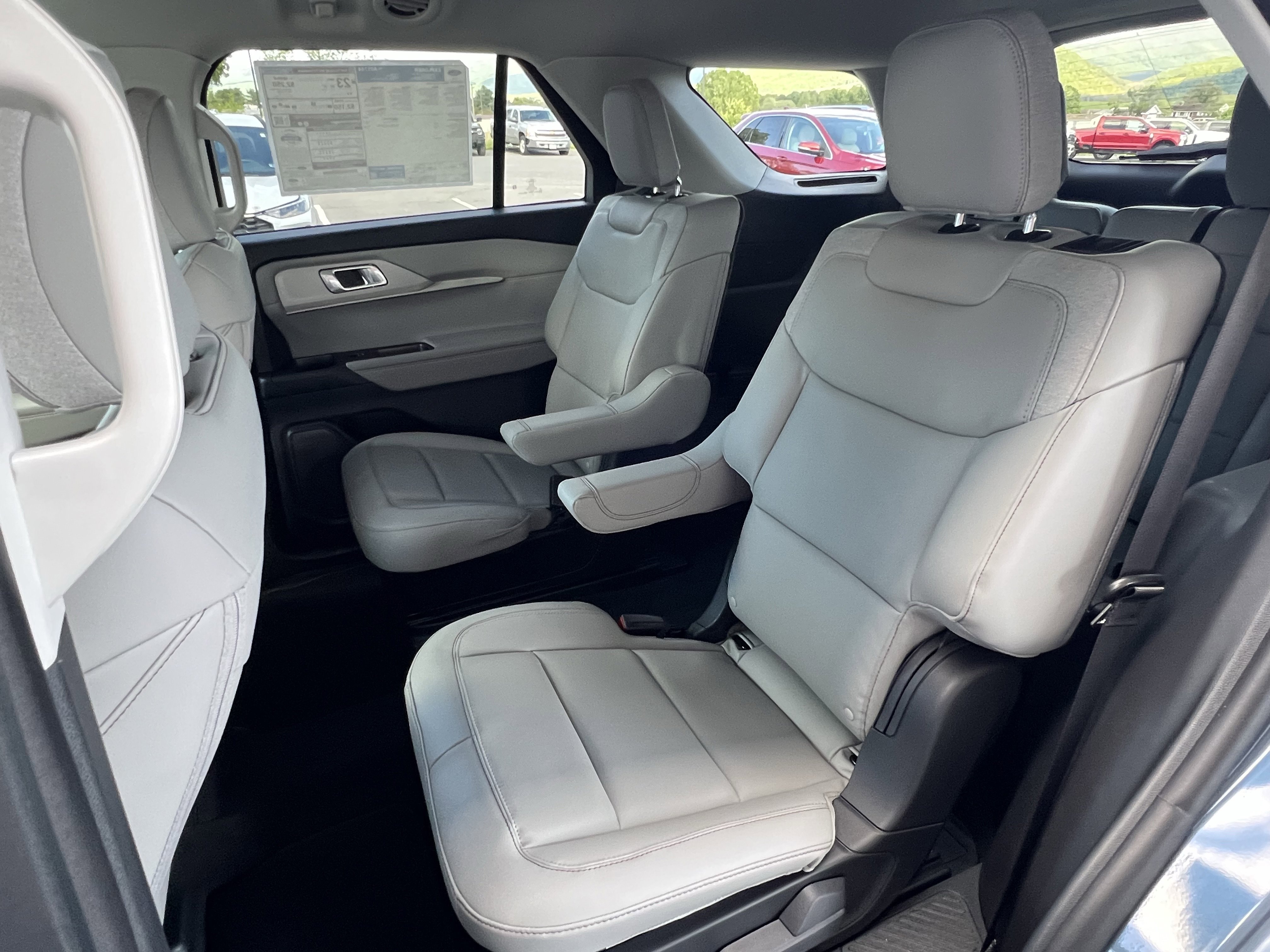 New 2026 Ford Explorer Active w/ Active Comfort Package AWD/4WD image 15