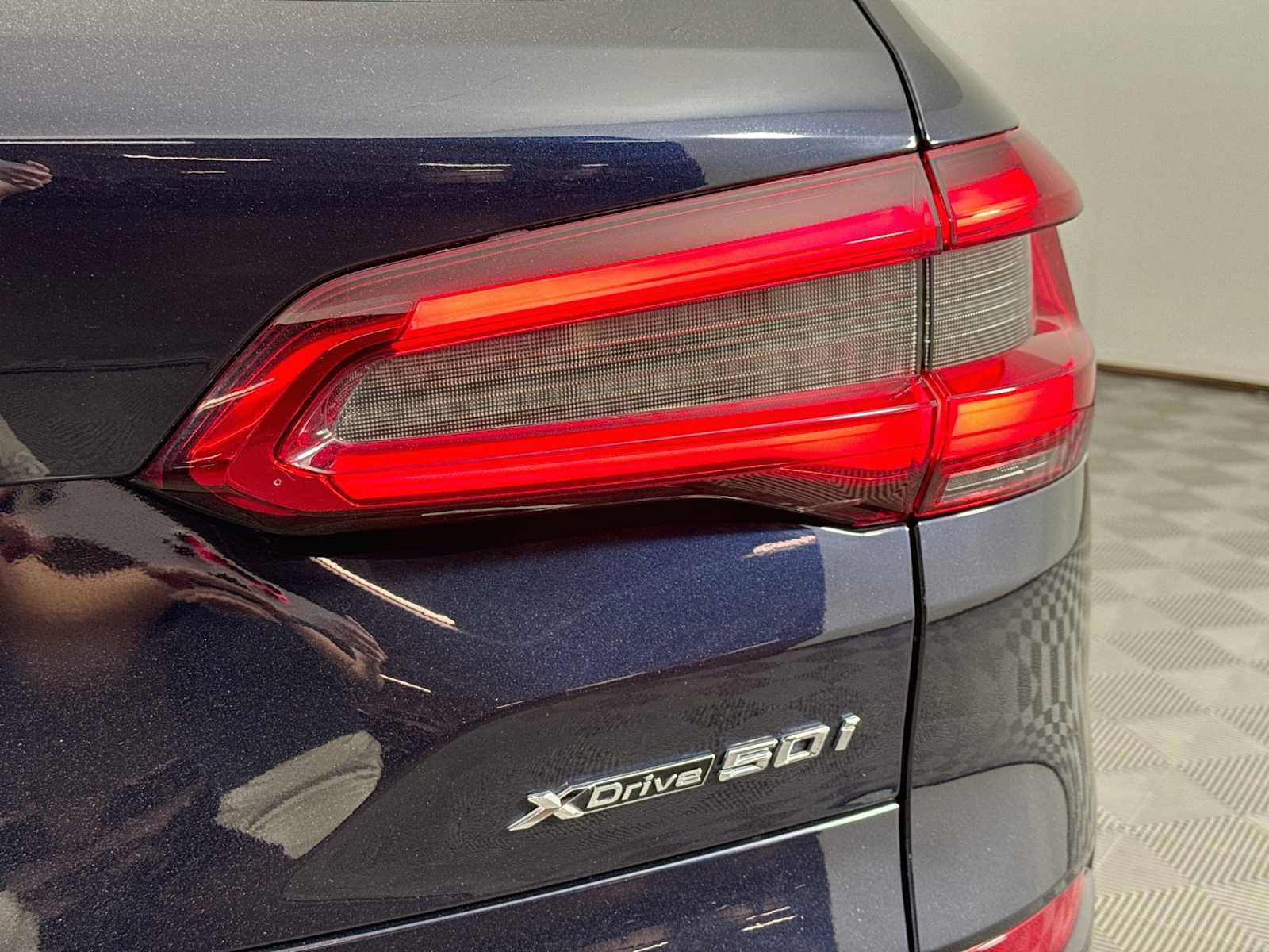 Used 2019 BMW X5 xDrive50i w/ M Sport Package AWD/4WD image 33