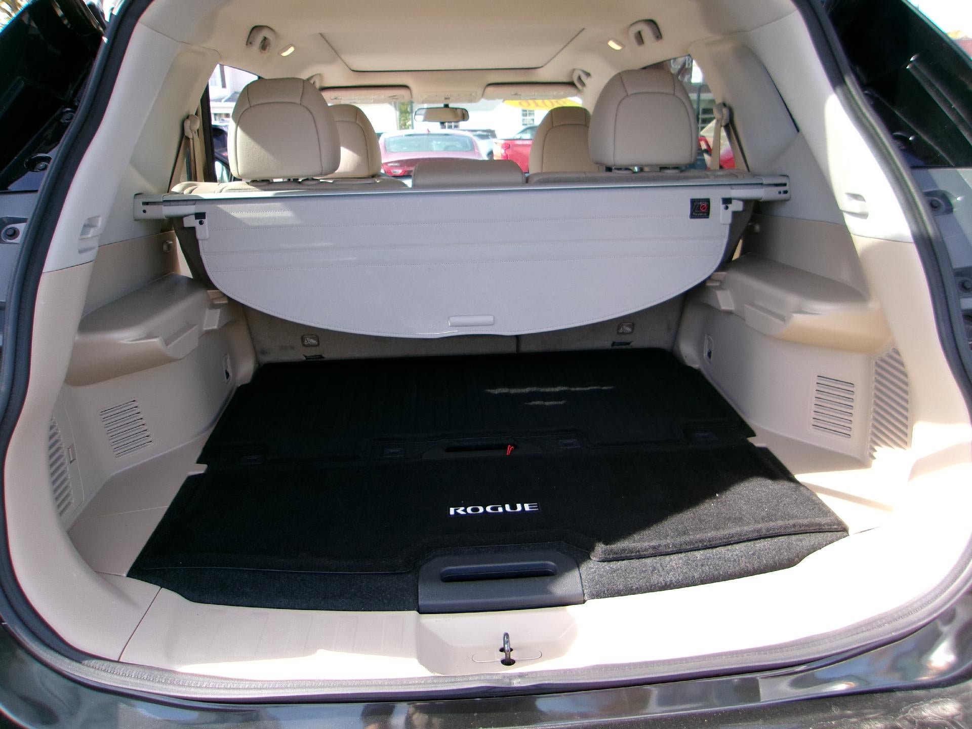 Used 2016 Nissan Rogue SL w/ SL Premium Package image 10
