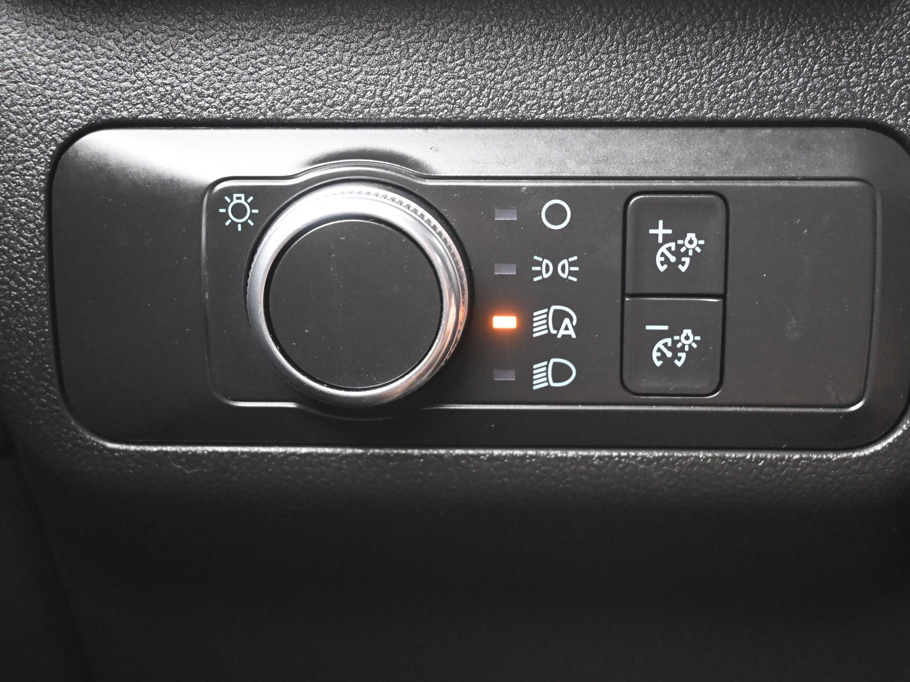 Used 2020 Ford Escape S image 12