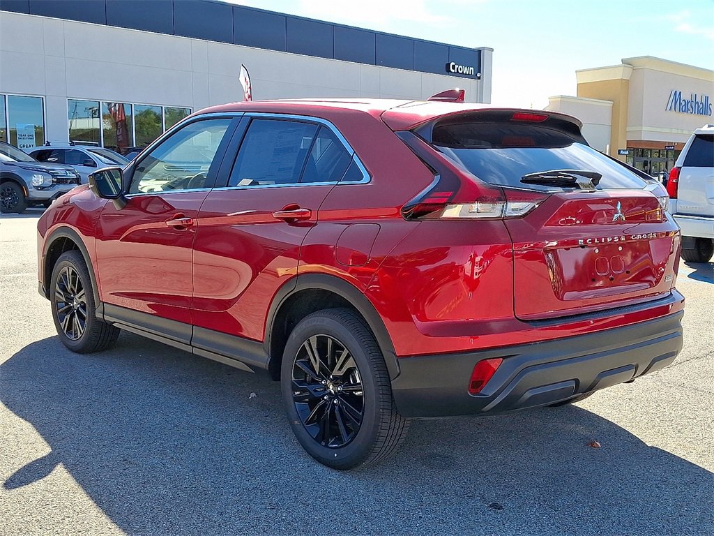 New 2025 Mitsubishi Eclipse Cross LE image 3
