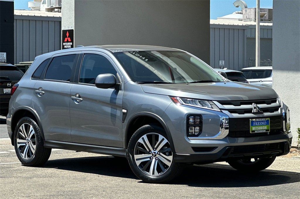 New 2025 Mitsubishi Outlander Sport ES image 3