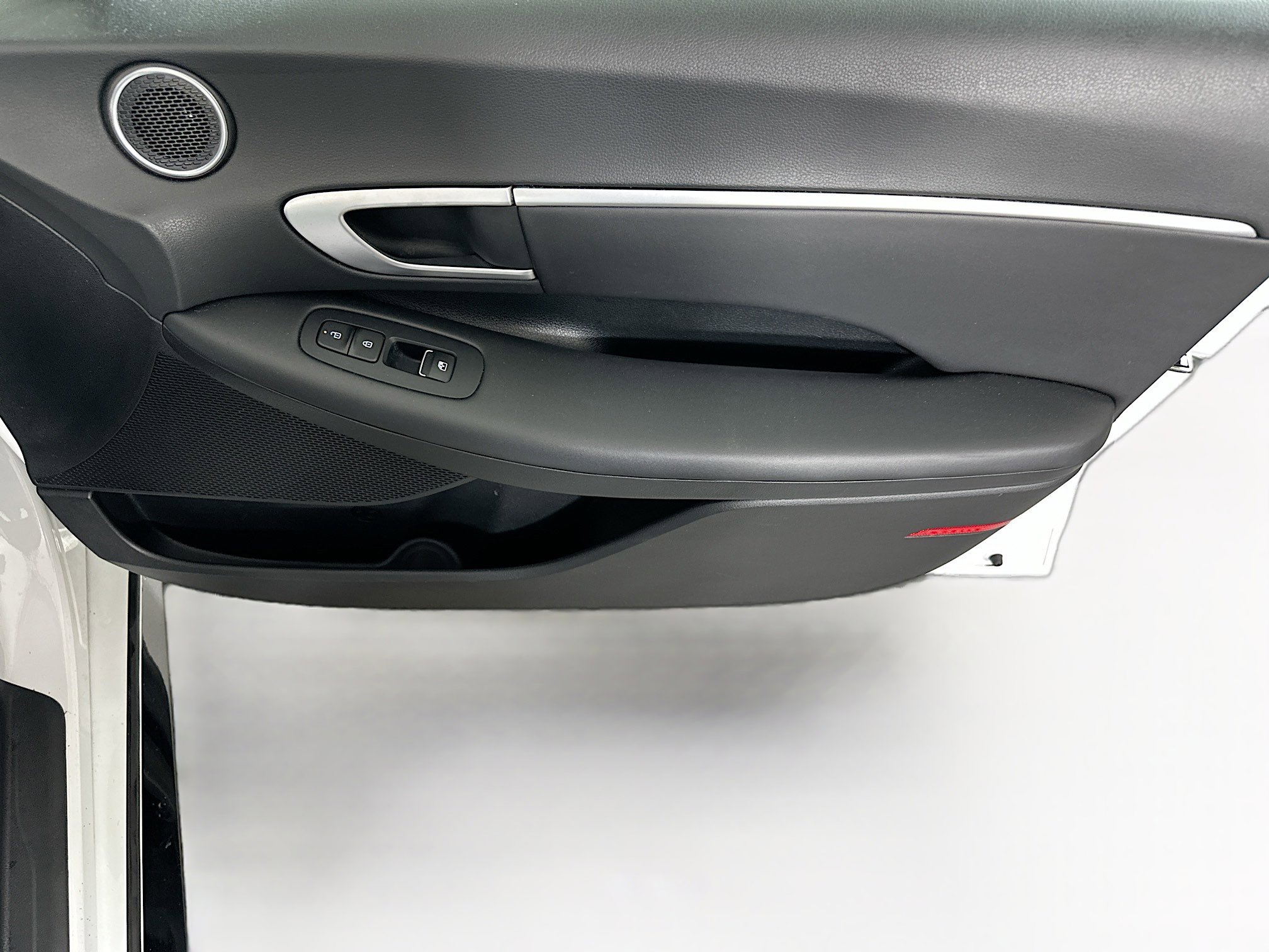 Used 2025 Hyundai Sonata SEL FWD image 30
