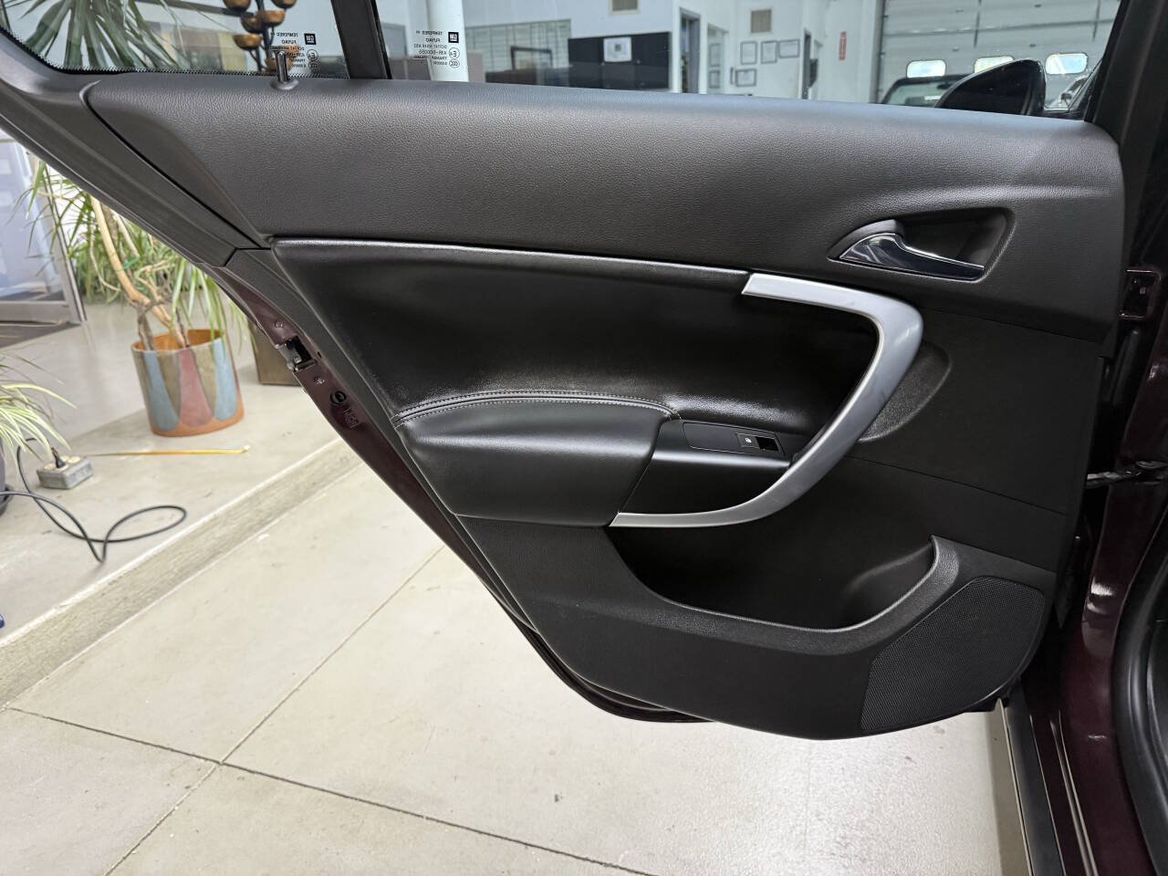 Used 2017 Buick Regal Sport Touring FWD image 12