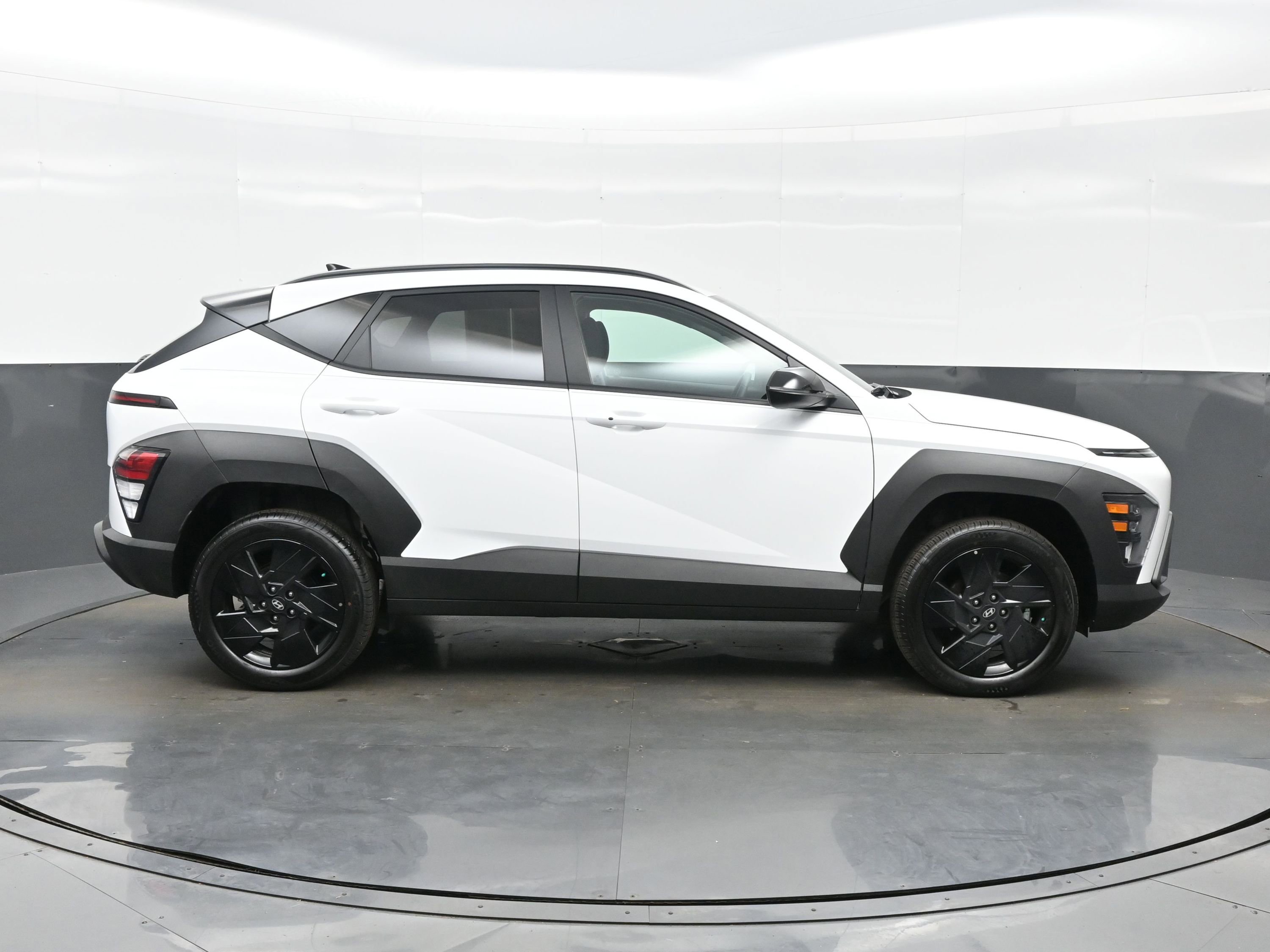 Certified 2026 Hyundai Kona SEL Sport AWD/4WD image 7