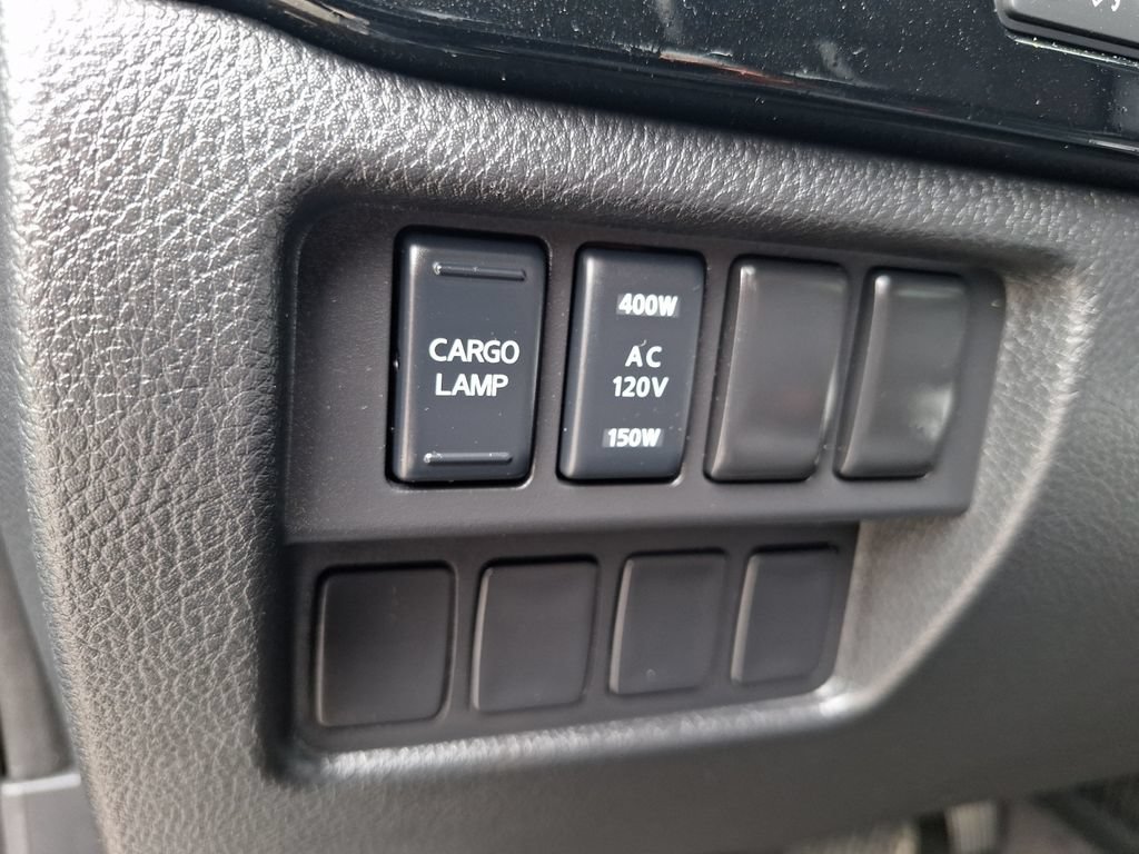 Used 2021 Nissan Titan SV w/ SV Convenience Package AWD/4WD image 26