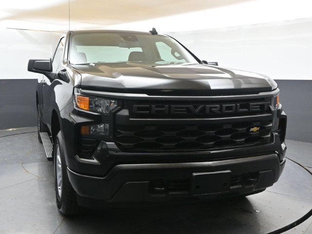 Used 2025 Chevrolet Silverado 1500 W/T w/ Trailering Package AWD/4WD image 8