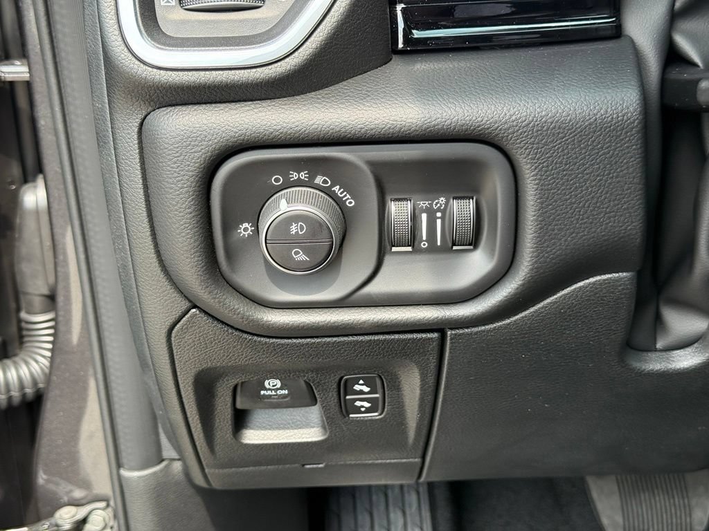 New 2026 RAM 1500 Laramie w/ Night Edition AWD/4WD image 19