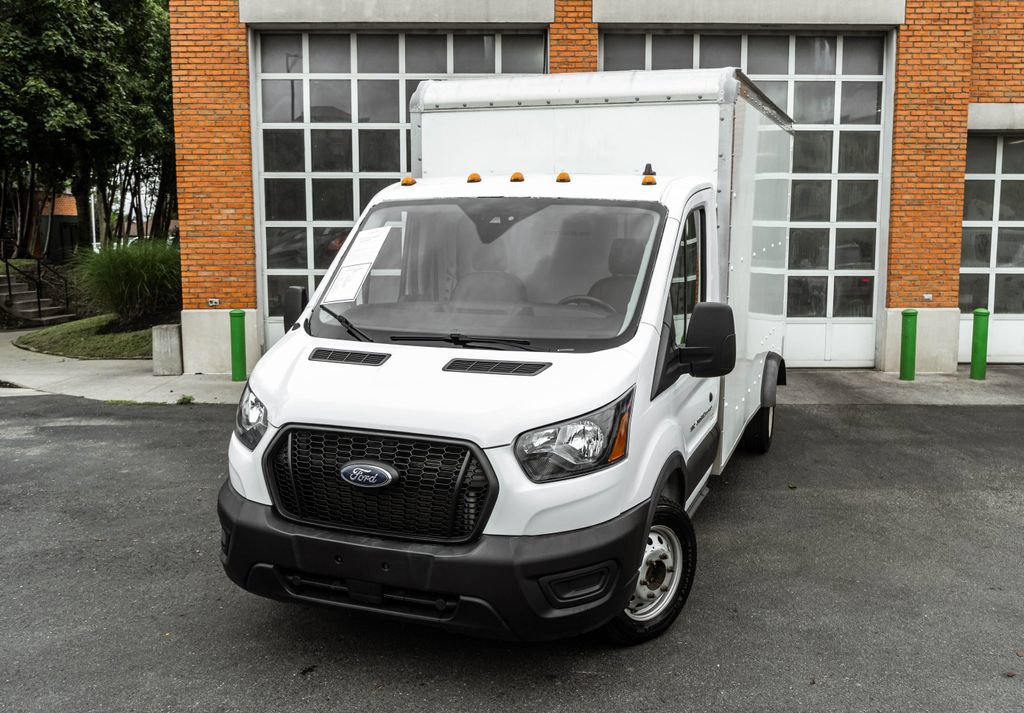 Used 2022 Ford Transit 350 DRW RWD image 2