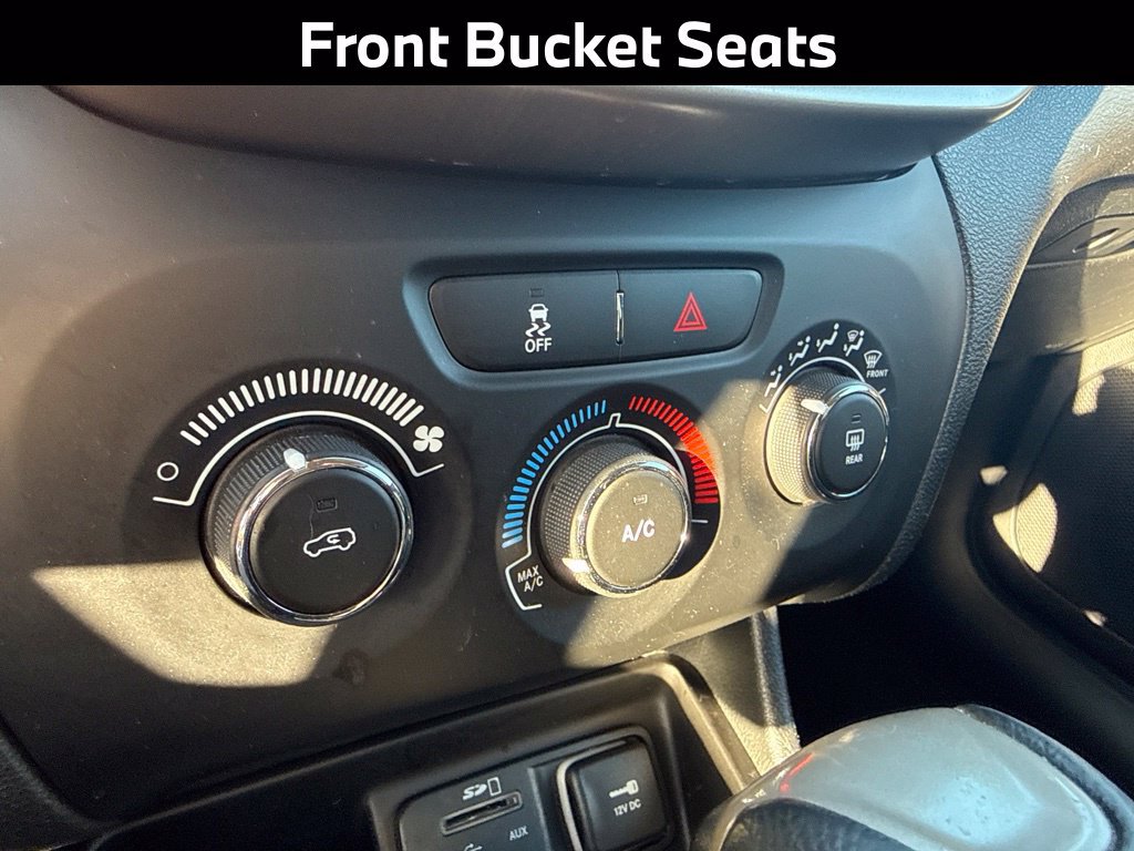 Used 2014 Jeep Cherokee Sport AWD/4WD image 15
