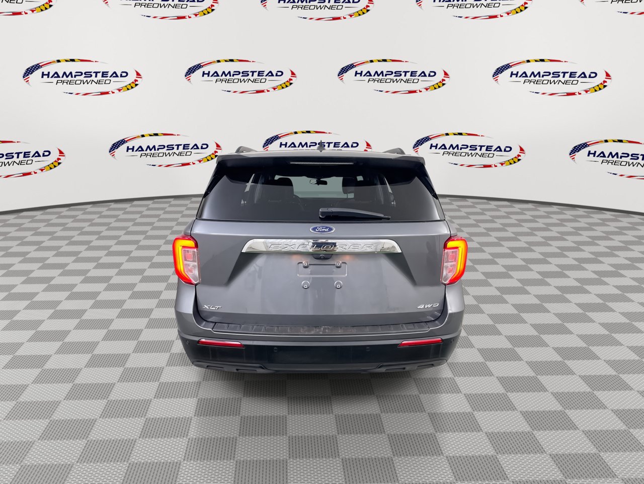 Used 2022 Ford Explorer XLT w/ Equipment Group 202A AWD/4WD image 7
