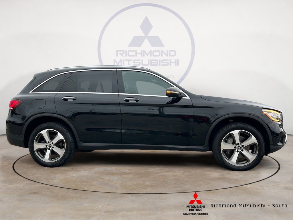 Used 2022 Mercedes-Benz GLC 300 4MATIC image 2