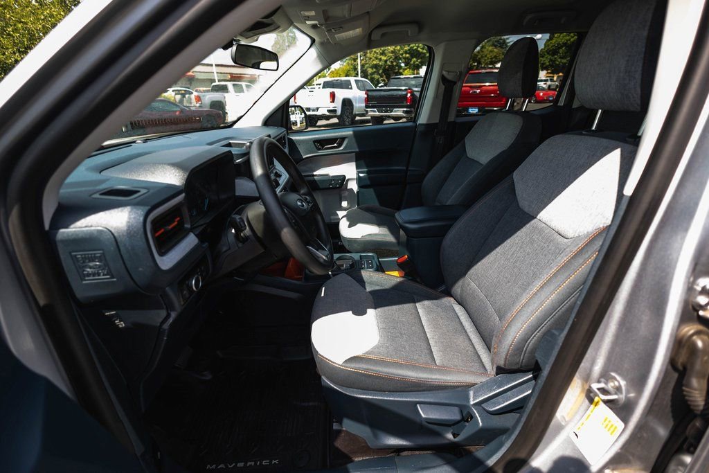 Used 2024 Ford Maverick XLT w/ Equipment Group 300A Standard image 12