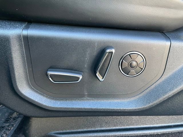 Used 2020 Ford F150 Platinum w/ Equipment Group 701A Luxury image 11