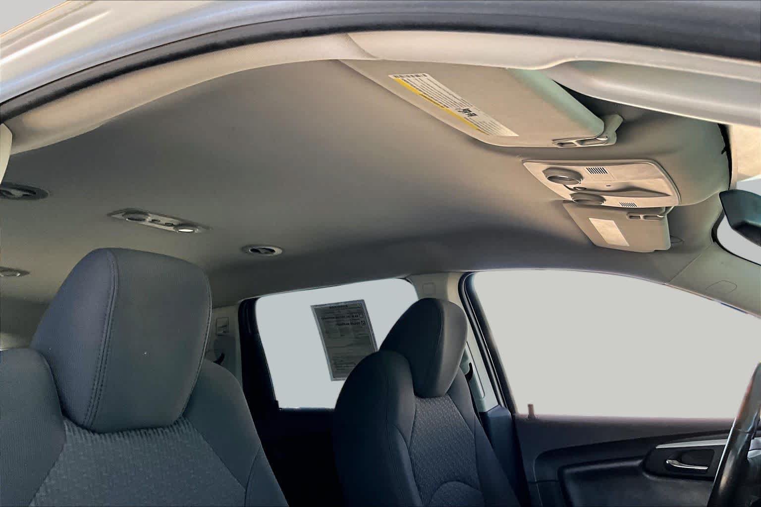 Used 2012 Chevrolet Traverse LT FWD image 12