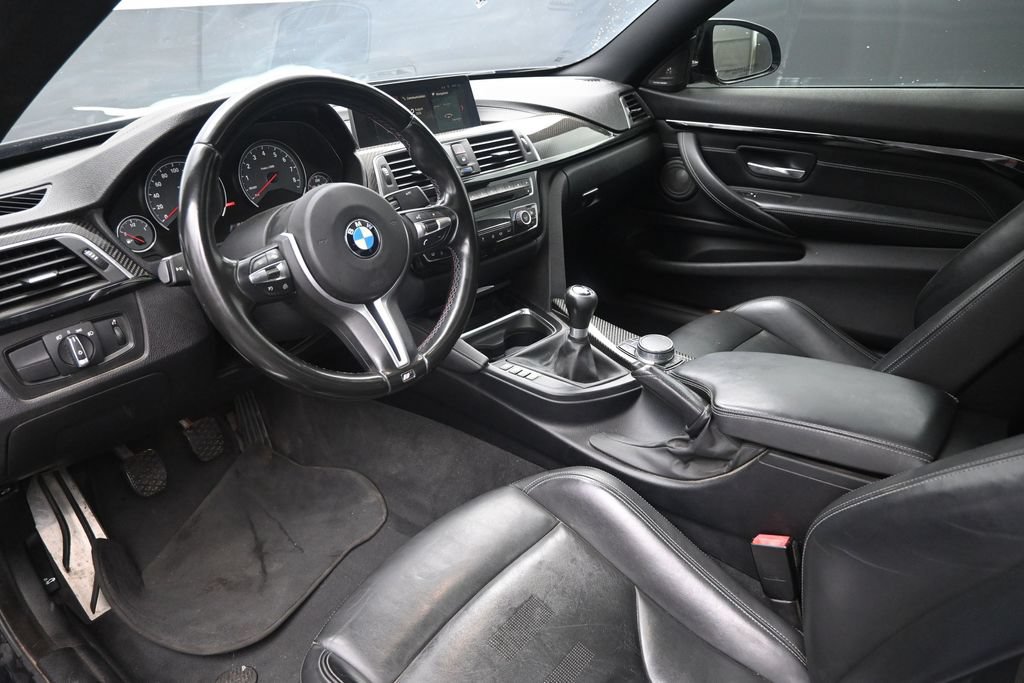 Used 2018 BMW M4 Coupe RWD image 21