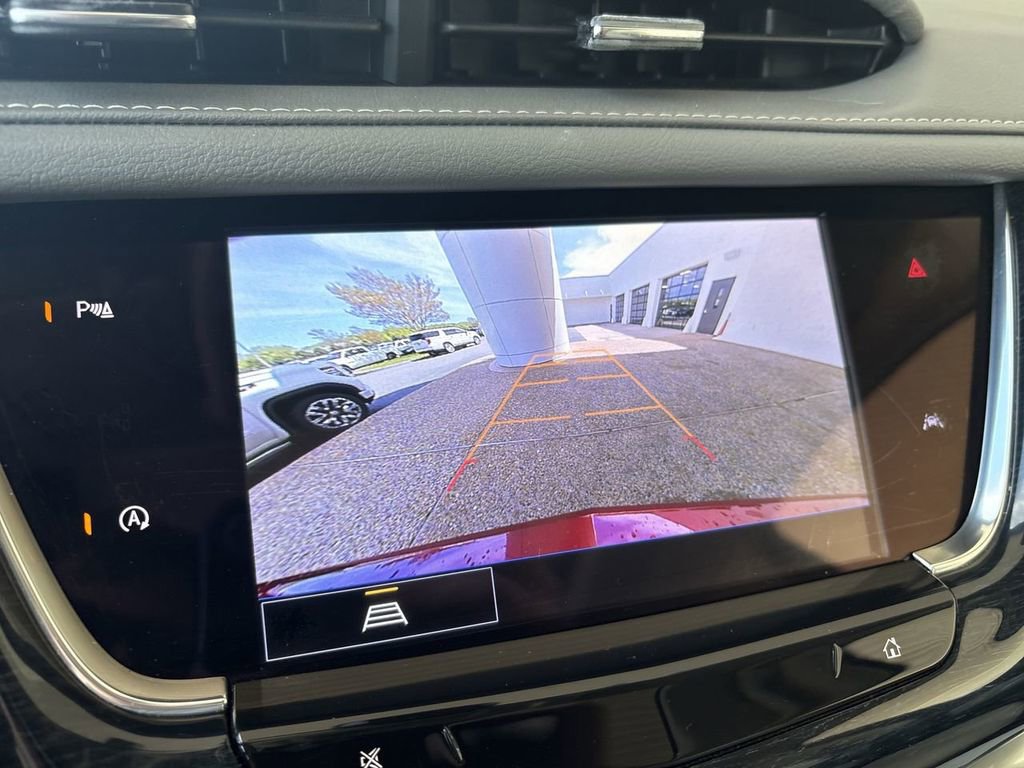 Certified 2025 Cadillac XT6 Premium Luxury AWD/4WD image 15
