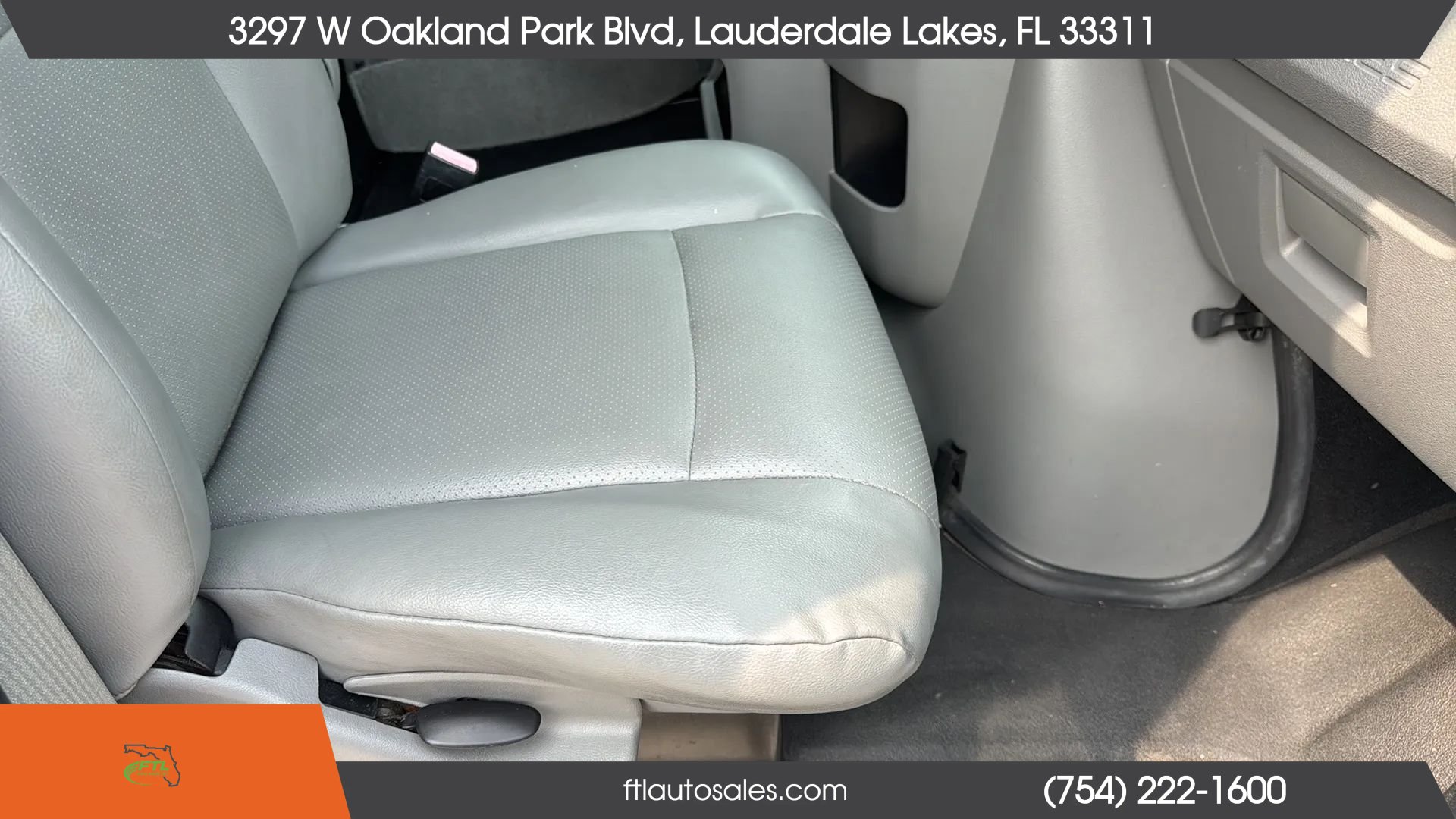 Used 2013 Ford E-250 and Econoline 250 Extended w/ PWR Group RWD image 38