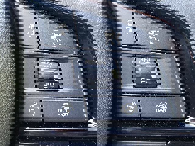 Used 2025 Subaru Forester Touring AWD/4WD image 12