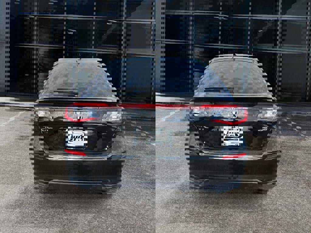 Used 2023 Honda Civic Sport image 6