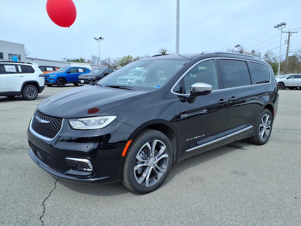 New 2026 Chrysler Pacifica Pinnacle image 8