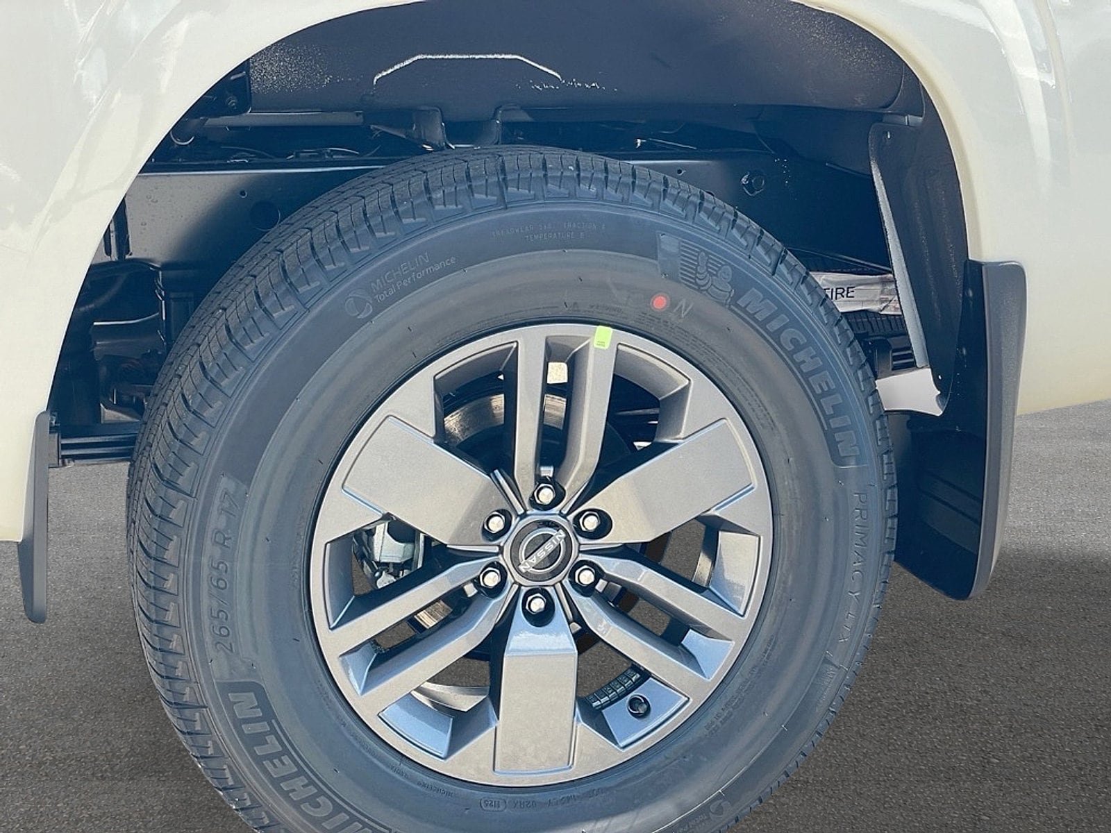 New 2025 Nissan Frontier SV AWD/4WD image 9