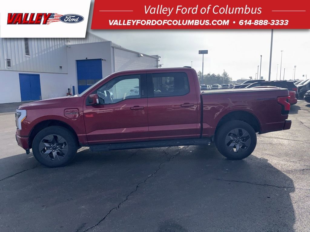 Used 2023 Ford F150 Lightning Lariat image 1